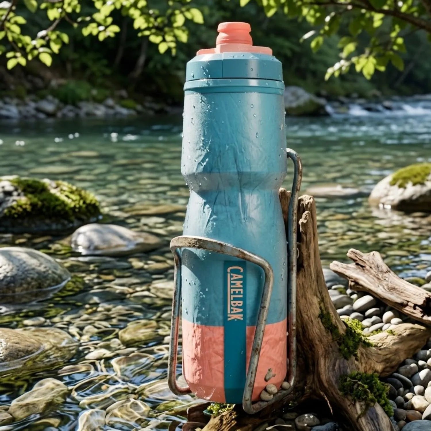 GARRAFA CAMELBAK PODIUM CHILL 24OZ / 710ML - MERCURY TEAL (CORAL/AZUL)