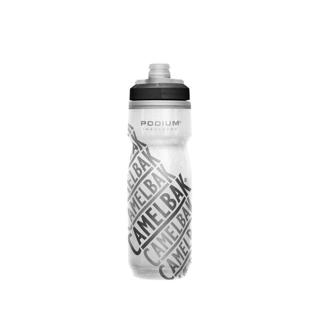 GARRAFA CAMELBAK PODIUM CHILL 21OZ / 621ML - RACE EDITION (PRETO/BRANCO)