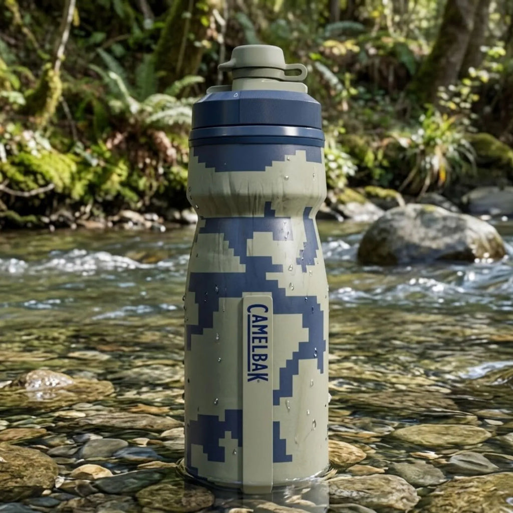 GARRAFA CAMELBAK PODIUM DIRT SERIES CHILL 21OZ / 621ML - DEEP SEA DIGI CAMO