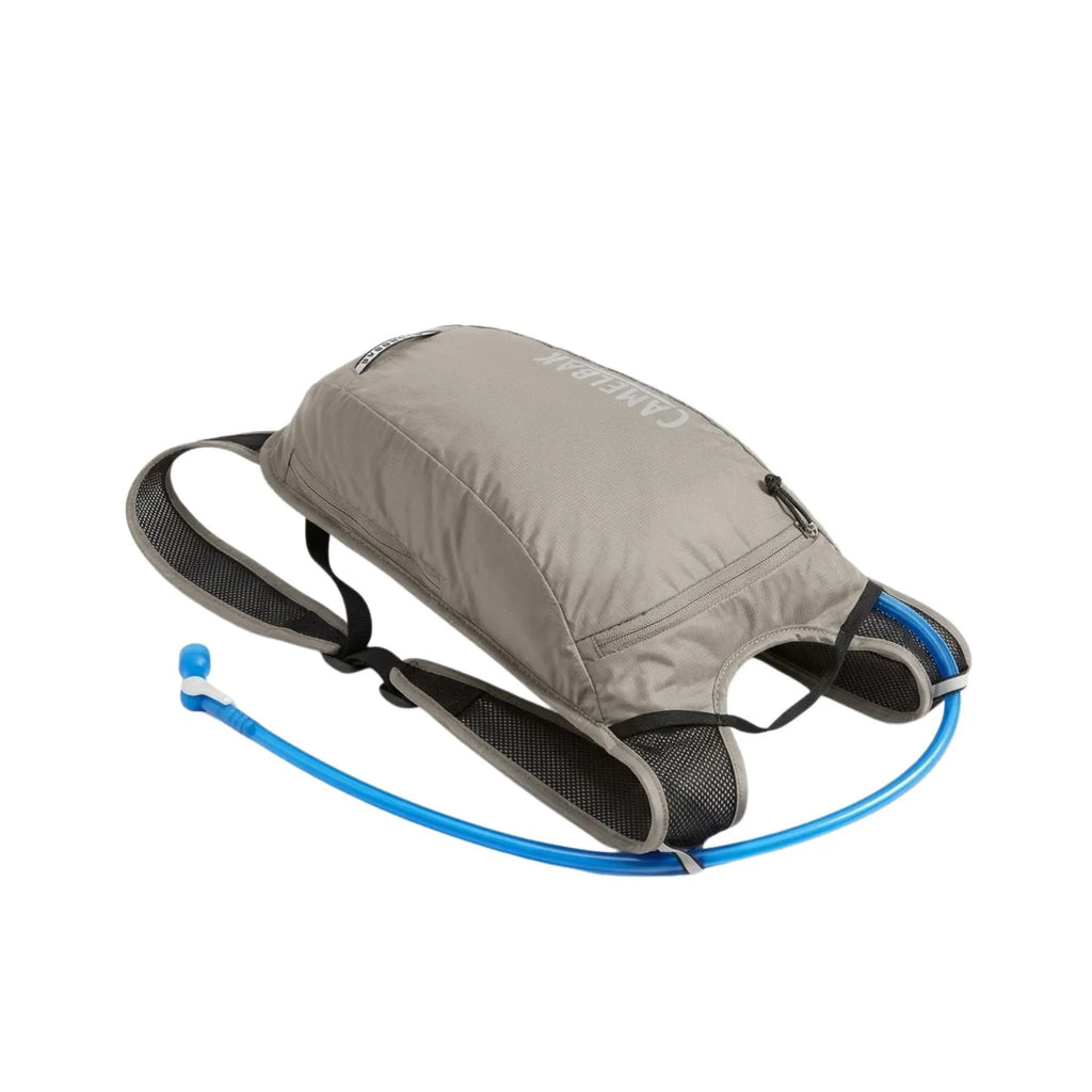 MOCHILA DE HIDRATACAO CAMELBAK HYDROBAK LIGHT 50OZ / 1,5L - ALUMINIUM/BLACK