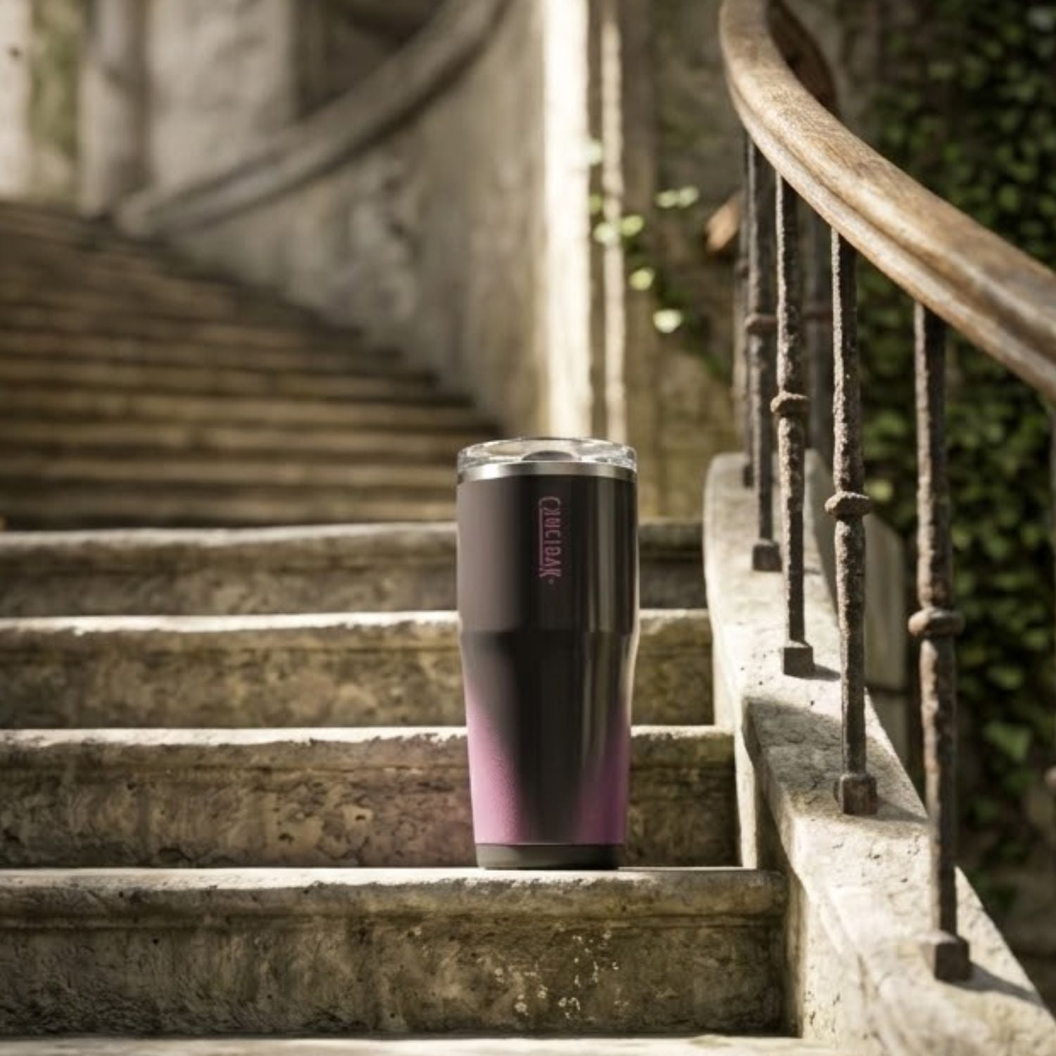 COPO TERMICO CAMELBAK THRIVE TUMBLER VSS 20OZ / 591ML - LAVANDER DAWN
