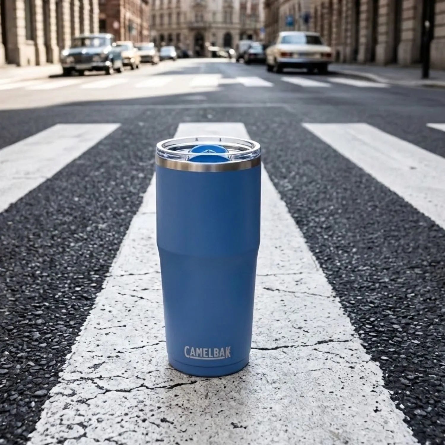 COPO TERMICO CAMELBAK THRIVE TUMBLER VSS 30OZ / 888ML - SKY BLUE (AZUL CLARO)