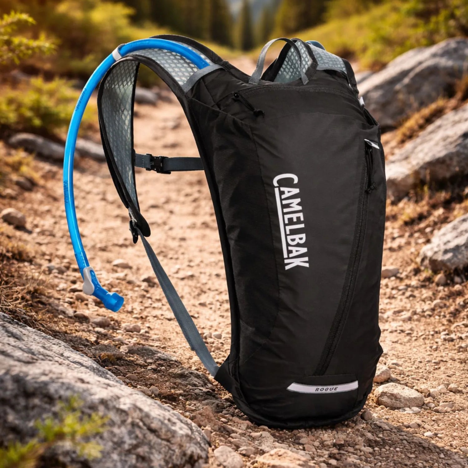 MOCHILA DE HIDRATACAO CAMELBAK ROGUE LIGHT 7 70OZ / 2L - BLACK (PRETO)

