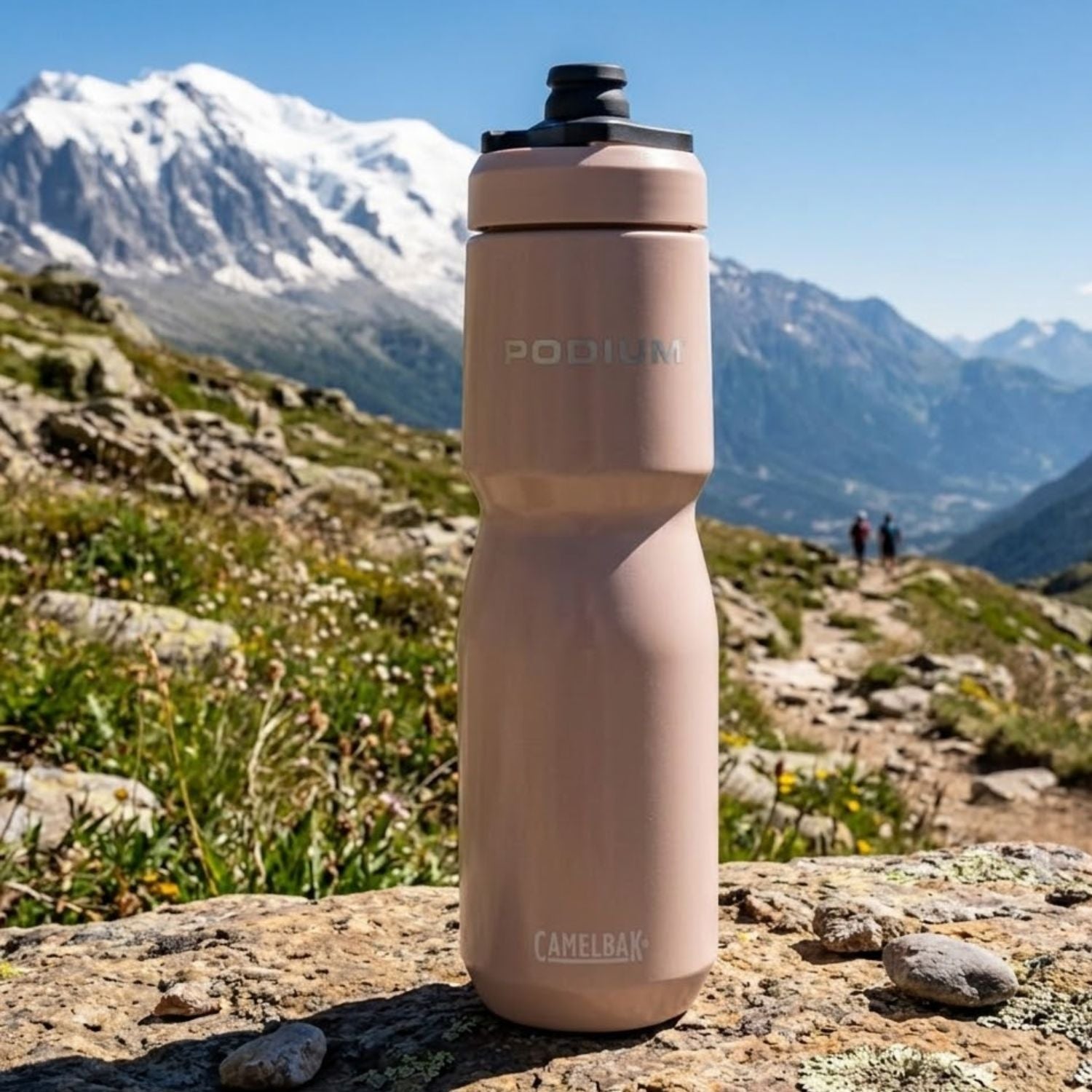 GARRAFA TERMICA CAMELBAK PODIUM INSULATED STEEL 22OZ / 650ML - PETAL (ROSA CLARO)
